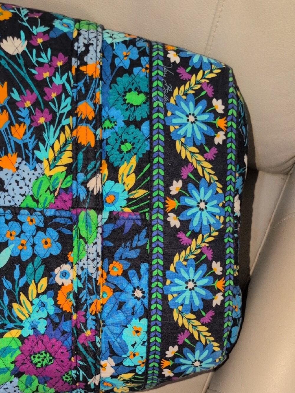 Vera Bradley Retired Pattern "Midnight Blues" Quilted Large Weekender Tote - Picture 10 of 16